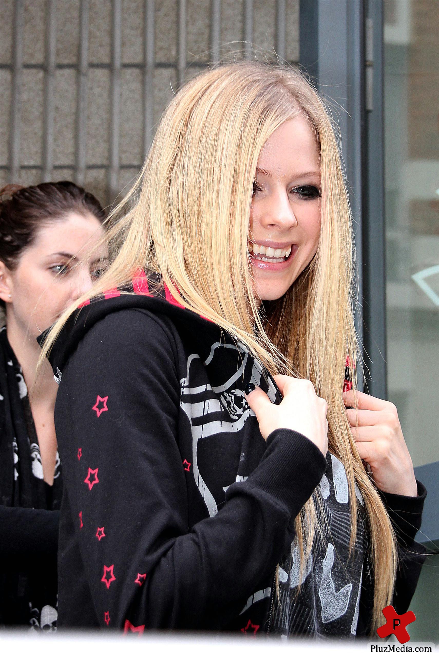 Avril Lavigne outside NRJ Radio Studios photos | Picture 77967